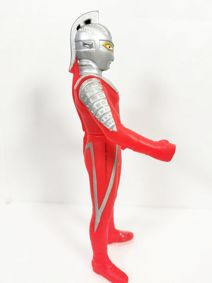 Ultra Seven Made in China Height about 17cm Sofvi Figure retro vintage major scratches and dirt