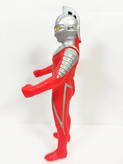 Ultra Seven Made in China Height about 17cm Sofvi Figure retro vintage major scratches and dirt