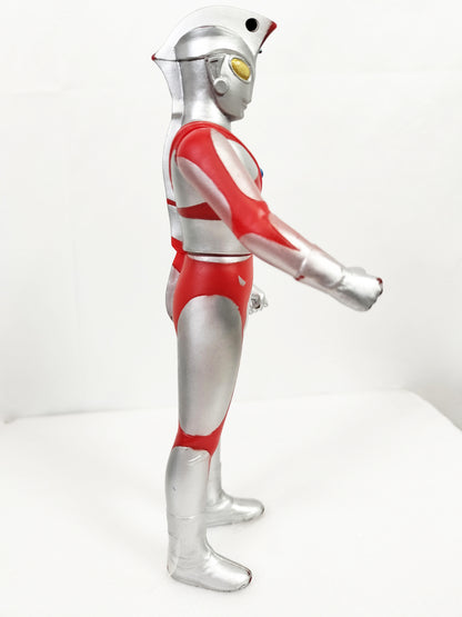 Ultraman Ace Made in China Height about 16.5cm Sofvi Figure retro vintage major scratches and dirt