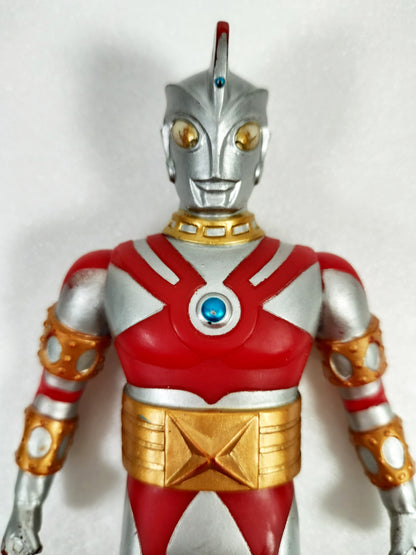 Ultraman Ace robot Made in China Height about 16.5cm Fake Ultraman Ace Sofvi Figure retro vintage major scratches and dirt