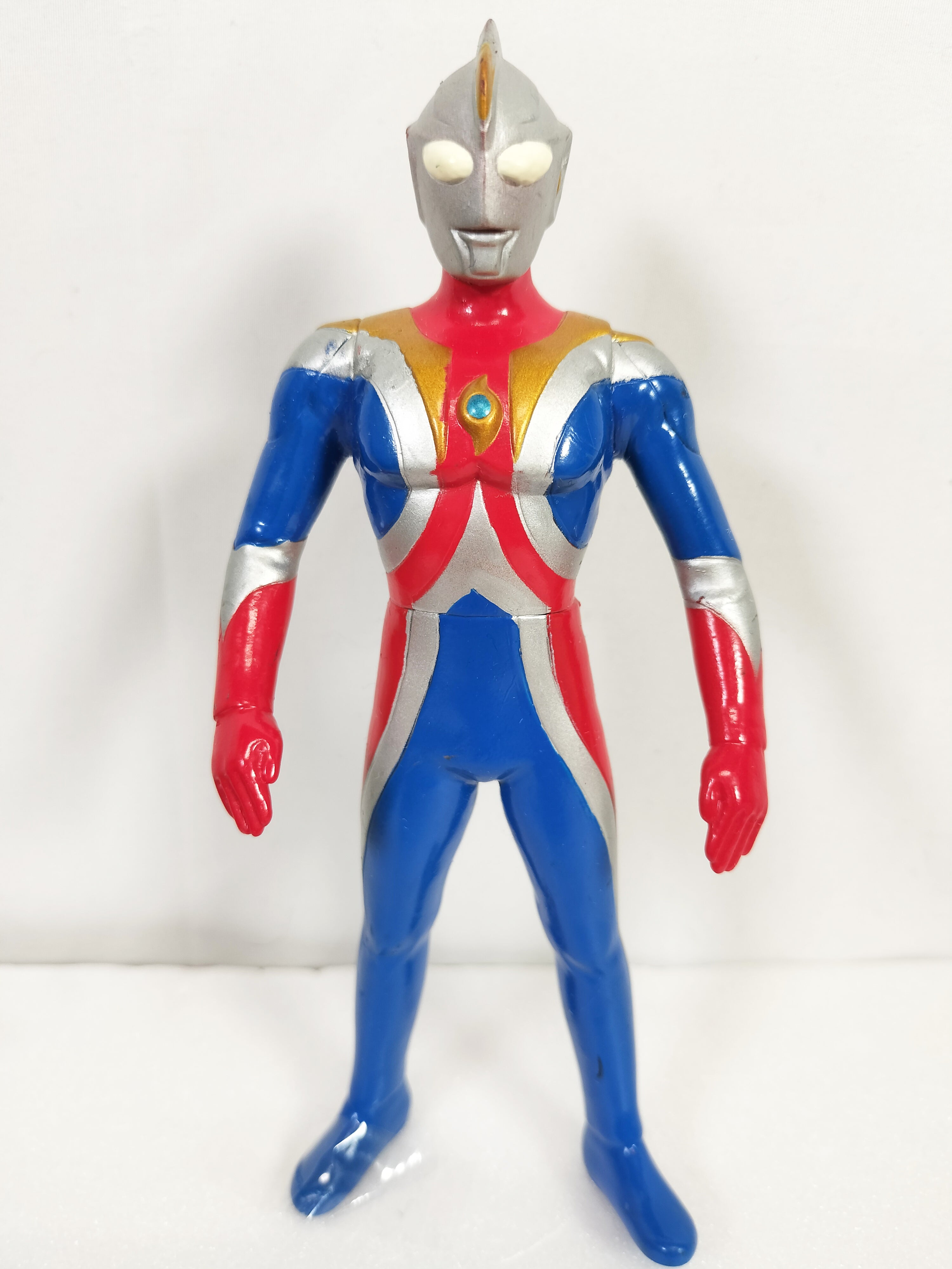 Ultraman Cosmos (Eclipse Mode) Made in China Height about 15.5cm  Manufactured in 2002 Sofvi Figure retro vintage major scratches and dirt