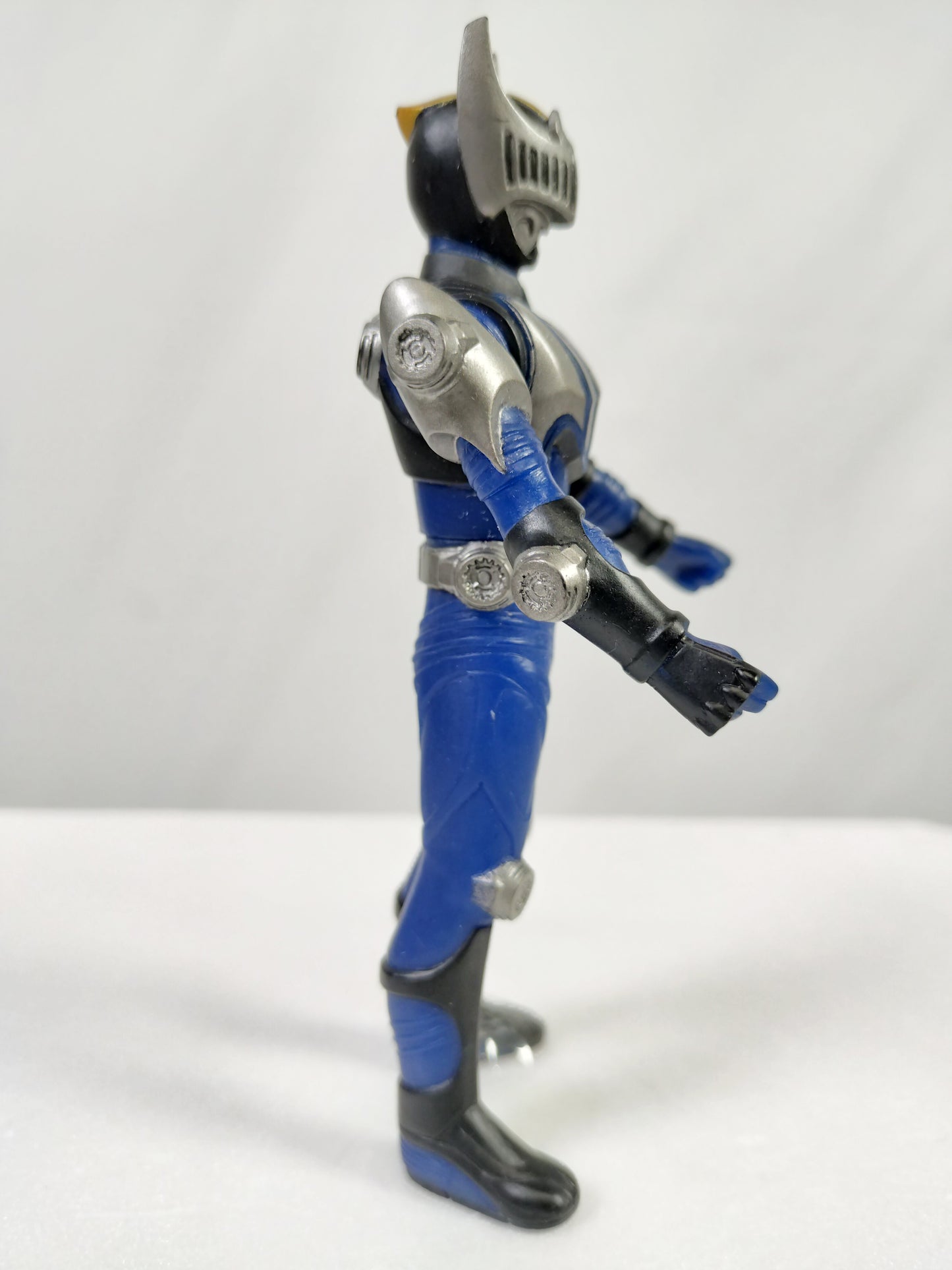 Kamen Rider Knight Mask Rider Made in China Height about 13.5cm Manufactured in 2002 Sofvi Figure retro vintage major scratches and dirt