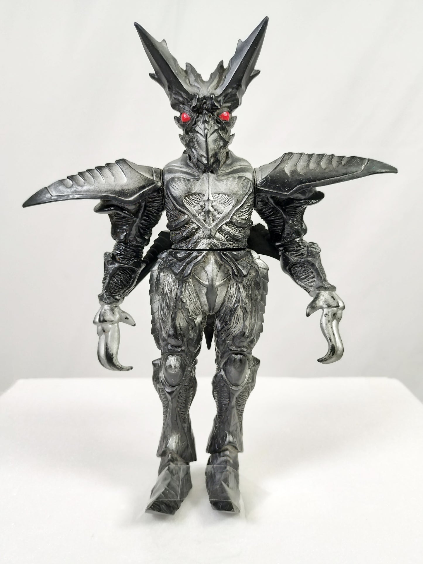 Ultraman series Neo Baltan Made in China Height about 17.5cm Manufactured in 2001 Sofvi Figure retro vintage major scratches and dirt