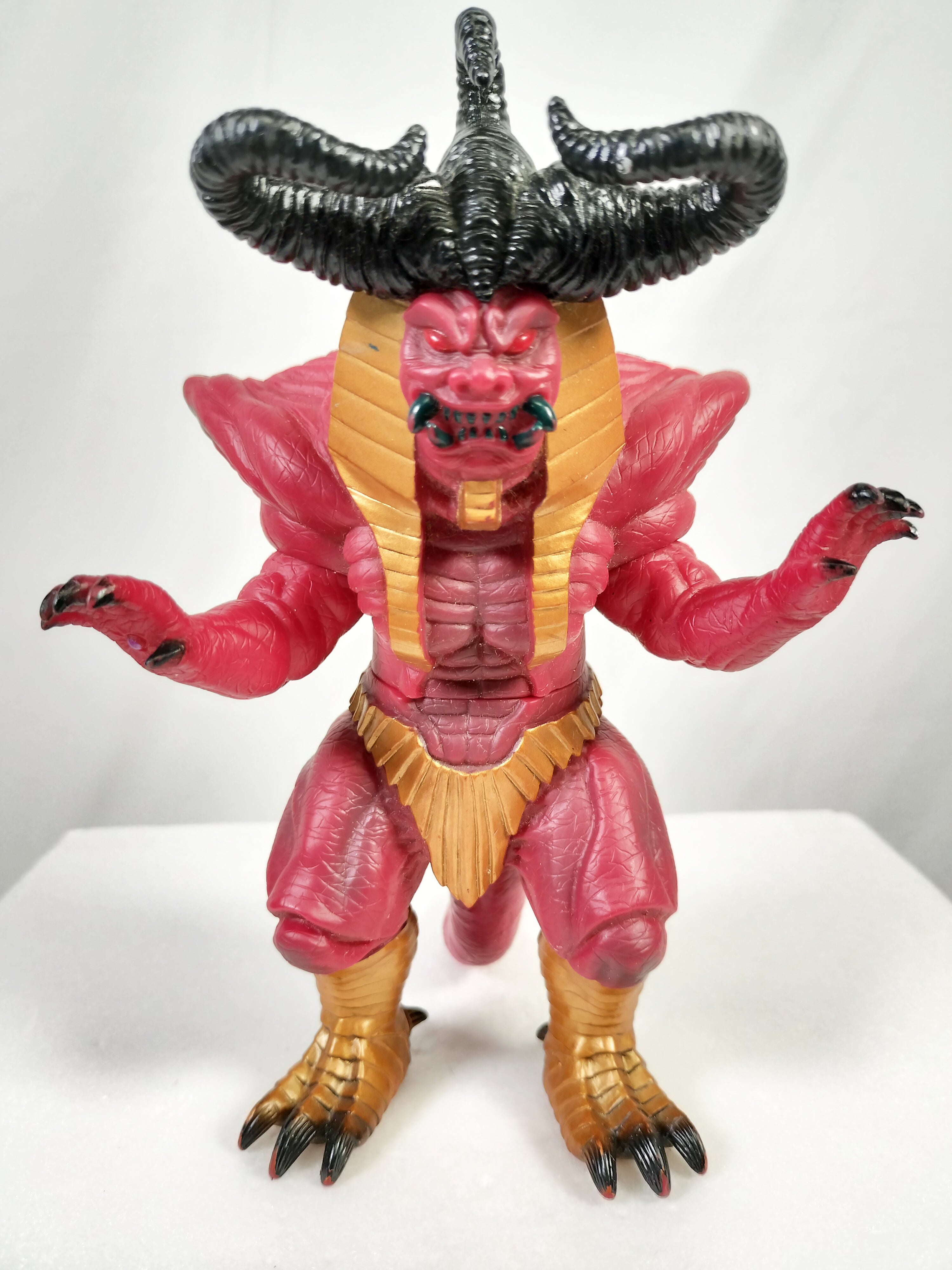 Yasu Hebineko nyaaaga Sofubi, Ebineko popular Japanese sofvi