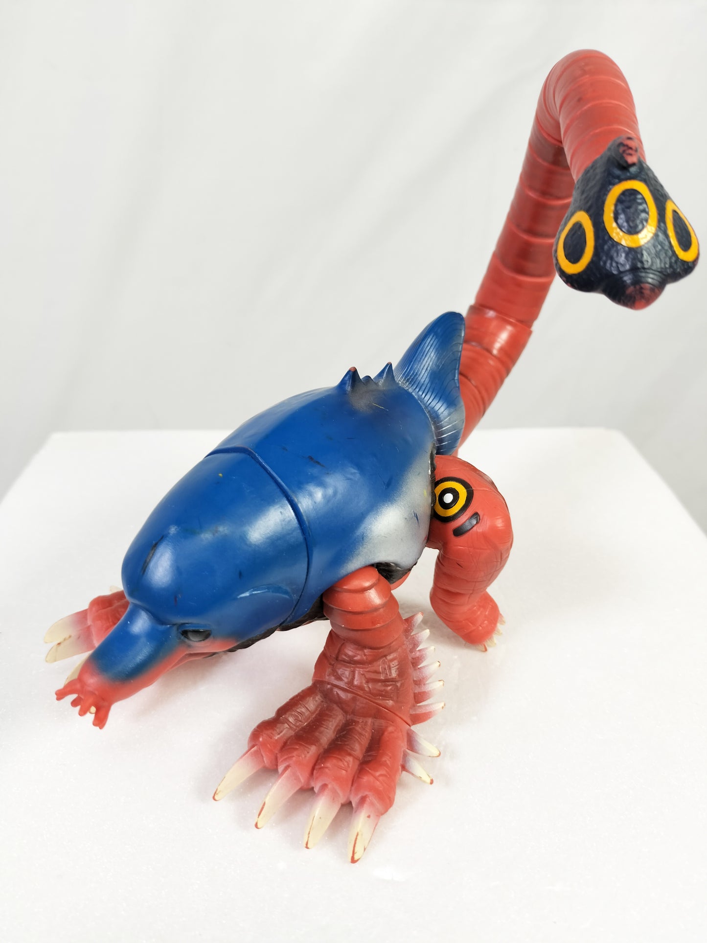 Ultraman Cosmos series Moguldon Made in China Height about 15.5cm Manufactured in 2002 Sofvi Figure retro vintage major scratches and dirt